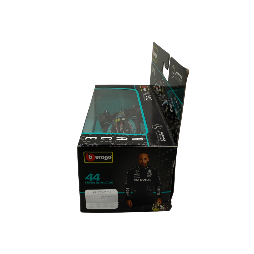Bburago 1:43 Mercedes-AMG Petronas F1 W15 – Die-Cast Model – Lewis Hamilton / George Russell – Formula 1 Collectible