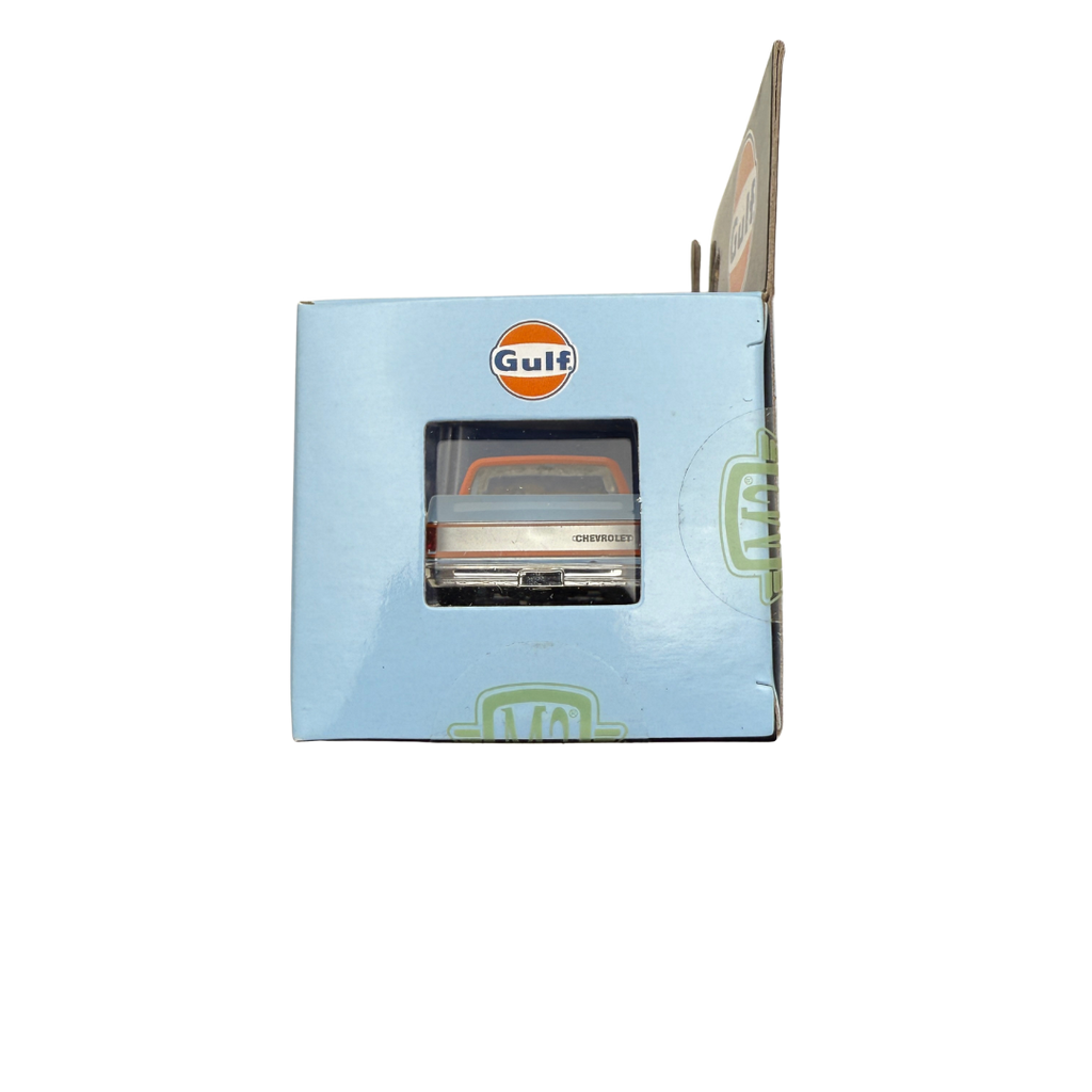 M2 Machines 1973 Chevrolet Cheyenne 10 – Gulf Edition – Limited Release